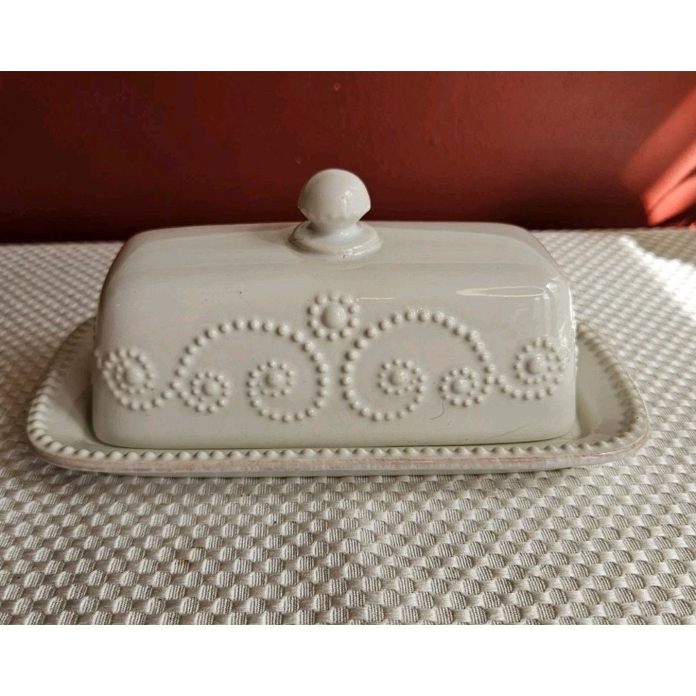 Lenox French Perle White Covered Butter Dish - Stoneware 1/4 Lb
